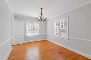 2728 Anderson Dr, Raleigh, NC 27608 - Photo 9