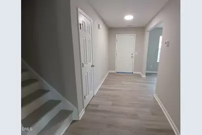 758 Sycamore Springs Drive, Fuquay-Varina, NC 27526 - Photo 7