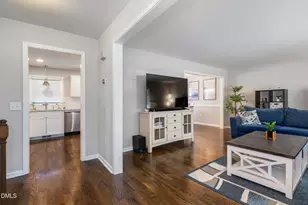 516 Northclift Dr, Raleigh, NC 27609 - Photo 9