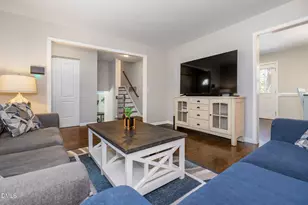 516 Northclift Dr, Raleigh, NC 27609 - Photo 7