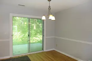 124 Marlowe Ct, Carrboro, NC 27510 - Photo 5