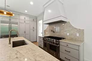 105 Edenburgh Rd, Raleigh, NC 27608 - Photo 11