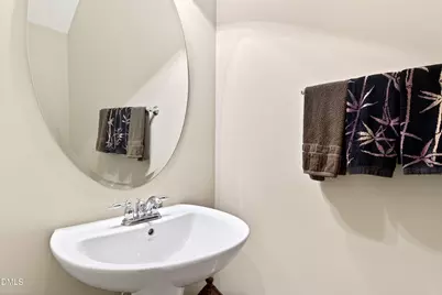 209 Juliet Circle, Cary, NC 27513 - Photo 9