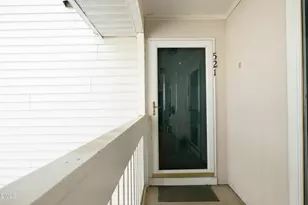 521 Renshaw Ct, Cary, NC 27518 - Photo 3