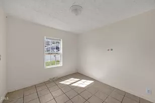 349 Harden St, Burlington, NC 27215 - Photo 13