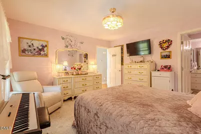 4000 Woodland Park Drive, Hillsborough, NC 27278 - Photo 27