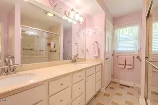 4000 Woodland Park Dr, Hillsborough, NC 27278 - Photo 31