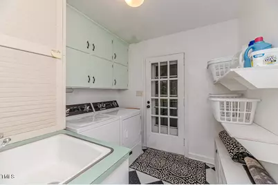 702 N Vance Street, Sanford, NC 27330 - Photo 37