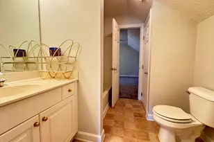 35 Oak Hill Dr, Dunn, NC 28334 - Photo 47