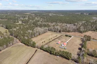 828 Chair Factory Rd, Whiteville, NC 28472 - Photo 9