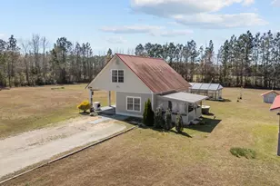 828 Chair Factory Rd, Whiteville, NC 28472 - Photo 7