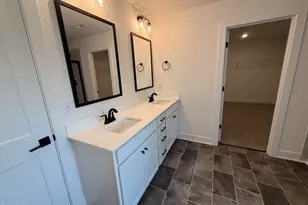530 Middleton Ct, Sanford, NC 27330 - Photo 17