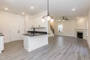 207 Drayton Hall Ln, Sanford, NC 27330 - Photo 9