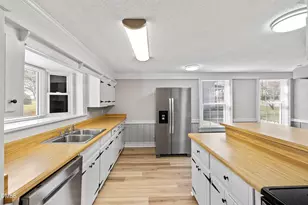 105 E I St, Erwin, NC 28339 - Photo 21