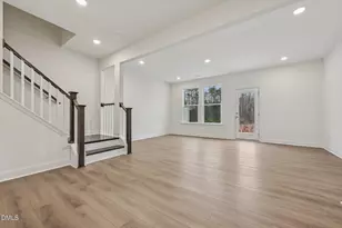 945 Kensley Grv Ln, Fuquay-Varina, NC 27526 - Photo 5