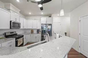 321 Parker Sta Ave, Fuquay Varina, NC 27526 - Photo 15