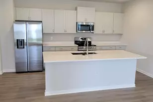 108 Commons Cir, Clayton, NC 27520 - Photo 5