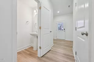 948 Kensley Grv Ln, Fuquay-Varina, NC 27526 - Photo 5