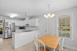 25 Windsor Ct, Franklinton, NC 27525 - Photo 9