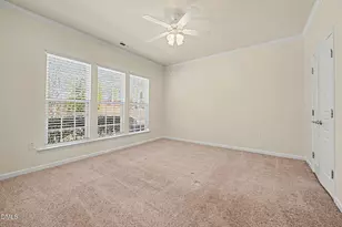 417 Horatio Ct, Cary, NC 27519 - Photo 9