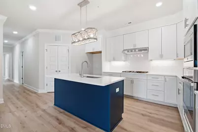 1600 Gathering Park Circle #304, Cary, NC 27519 - Photo 5