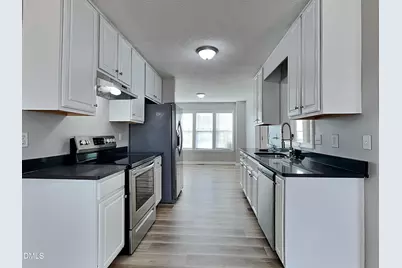 121 Quiet Refuge, Garner, NC 27529 - Photo 5