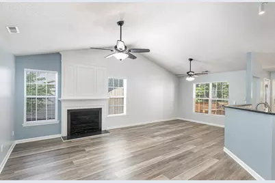 9212 Erinsbrook Drive, Raleigh, NC 27617 - Photo 5