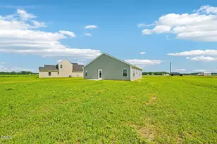 102 Hayes Dr, Pikeville, NC 27863 - Photo 39