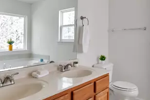 2022 Remington Oaks Cir, Cary, NC 27519 - Photo 19