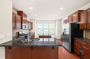 701 Edgewater Ridge Ct, Apex, NC 27523 - Photo 13