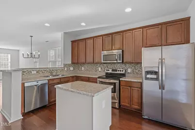 211 Michigan Avenue, Cary, NC 27519 - Photo 9