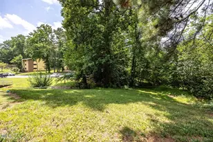 1010 Sandlin Pl, Raleigh, NC 27606 - Photo 23