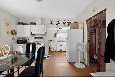 819 S Beaumont Avenue, Burlington, NC 27217 - Photo 9