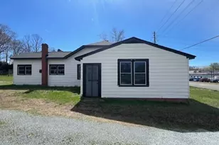 1824 N Main St, Roxboro, NC 27573 - Photo 7