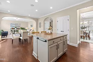 107 Carnie Ct, Cary, NC 27513 - Photo 17