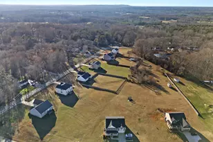 2114 Crosswind Dr, Graham, NC 27253 - Photo 3