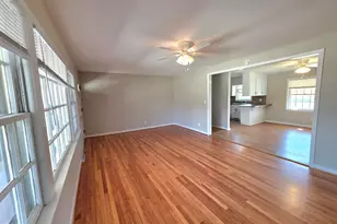 401 N Lincoln St, Benson, NC 27504 - Photo 5