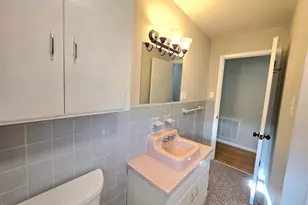 401 N Lincoln St, Benson, NC 27504 - Photo 37