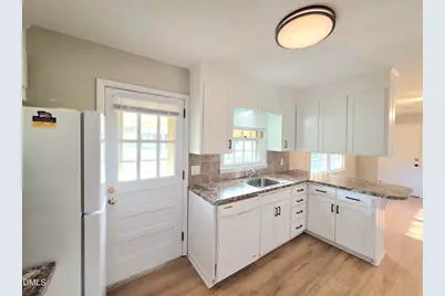 401 N Lincoln Street, Benson, NC 27504 - Photo 15