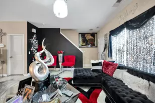 916 Bridlemine Dr, Fuquay-Varina, NC 27526 - Photo 9