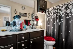 916 Bridlemine Dr, Fuquay-Varina, NC 27526 - Photo 15