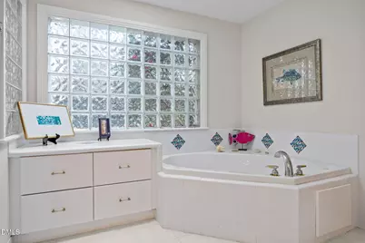 2425 Argyle Drive, Raleigh, NC 27609 - Photo 35