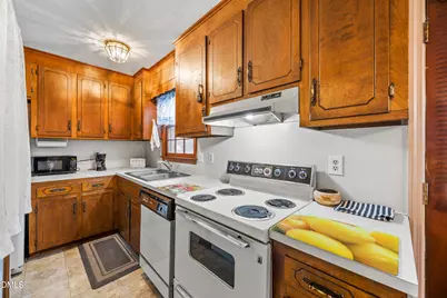 900 Cricket Knoll Road, Fuquay Varina, NC 27526 - Photo 9