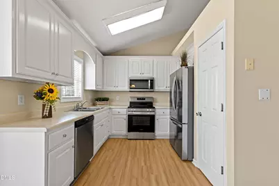 100 Trail Ridge Drive, Benson, NC 27504 - Photo 15