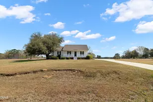 100 Trail Ridge Dr, Benson, NC 27504 - Photo 3