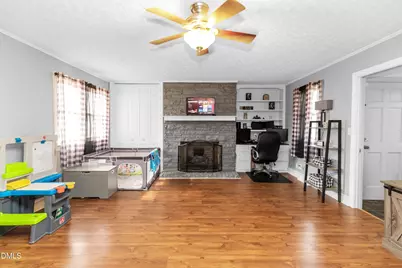 106 E 2nd Street, Princeton, NC 27569 - Photo 11