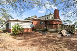 106 E 2nd St, Princeton, NC 27569 - Photo 7