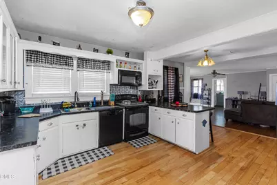 106 E 2nd Street, Princeton, NC 27569 - Photo 13