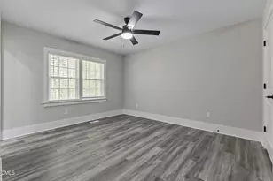 546 Rock Canyon Dr, Fayetteville, NC 28303 - Photo 9