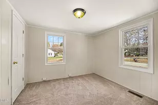 2105 Parks St, Greensboro, NC 27405 - Photo 11